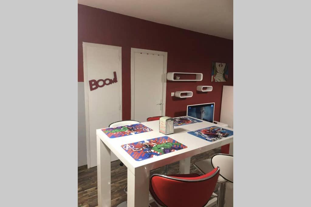 Appartement Style Pop Art Avec Garage Centre Historique Béziers Eksteriør billede